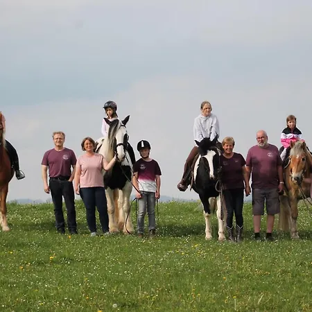 Desl's Little Farm Apartman Waldburg