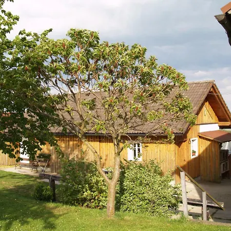 Desl's Little Farm Apartman *